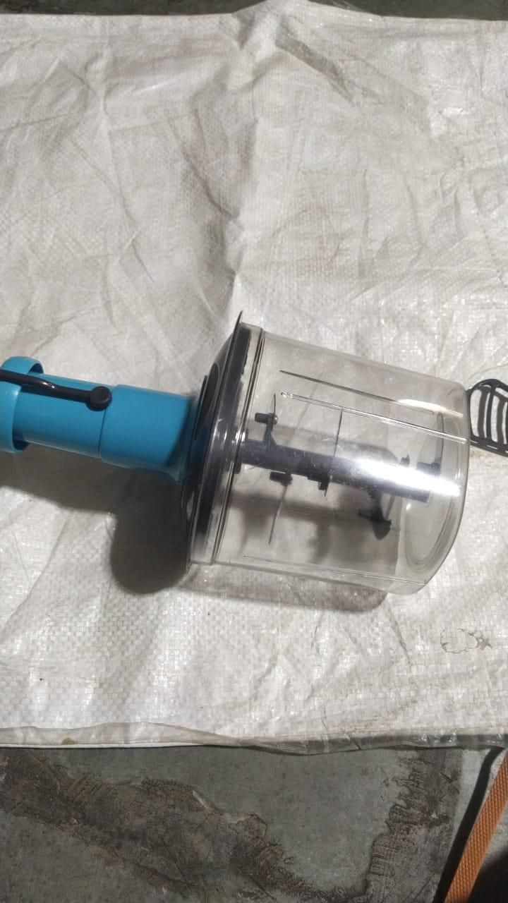 Manual Vegetable Chopper – Effortless Onion & Salad Cutter with Sharp Stainless Steel Blades